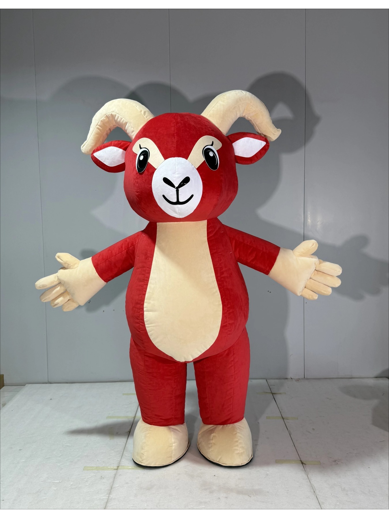 Disfraz de Mascota de Cabra Ro - Costumes reseña y precio